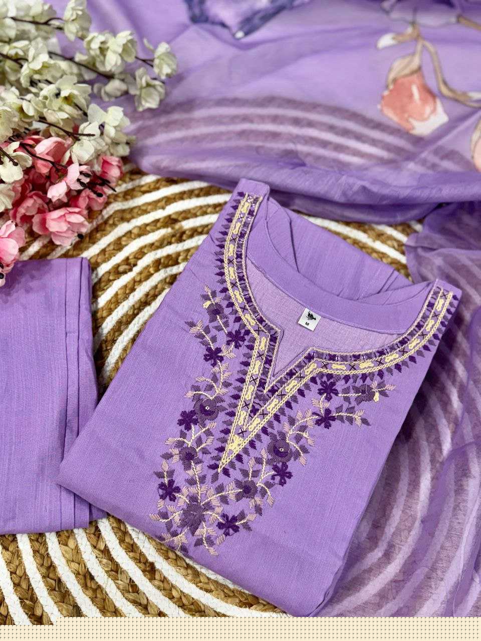 Rayon Embroidered Kurti - MYLUXURY LANE ENTERPRISE